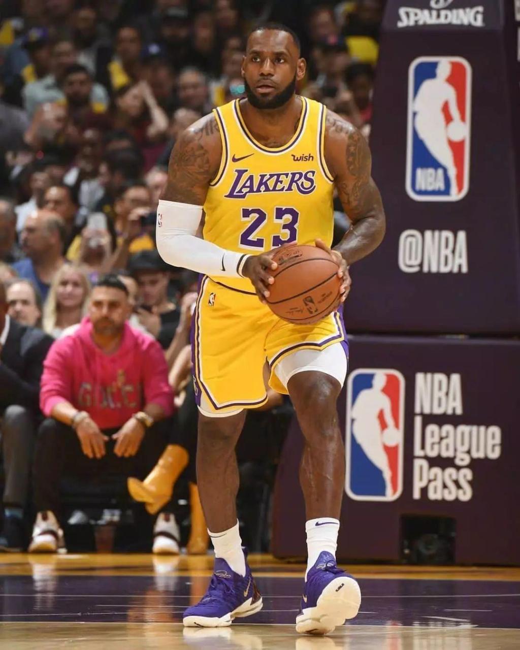 热度与讨论 热度与讨论